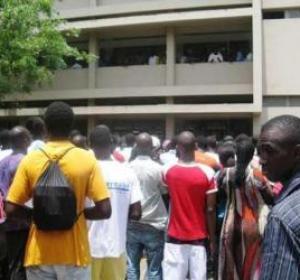 Saint-Louis - Baccalauréat 2012: Délibérations des résultats au lycée Charles De Gaulle. Ecoutez