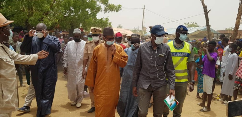 Direct – Matam : Moussa BADLÉ remet du matériel d’irrigation et des instrants aux producteurs (photos)