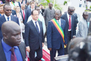 François Hollande : « Le temps de la Françafrique est révolu ».