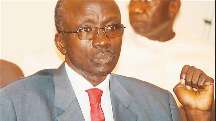 HOMMAGE AU Pr MOUSTAPHA SOURANG : Le savant et le politique : Abou Niane, tu permets ! Par Malamine DIOUF HOMMAGE AU Pr MOUSTAPHA SOURANG : Le savant et le politique : Abou Niane, tu permets ! Par Malamine DIOUF