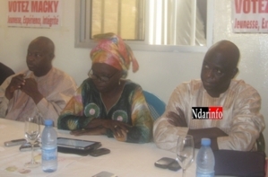 Mbaye Ndiaye, leader de l’APR à Saint-Louis: ''Mansour Faye et Alioune Badara Cissé n’ont aucun problème''. Mbaye Ndiaye, leader de l’APR à Saint-Louis: ''Mansour Faye et Alioune Badara Cissé n’ont aucun problème''.