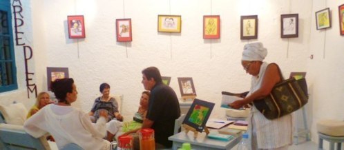 Saint-Louis : L’exposition « GARE A VOUS » de Patricia N’Diaye  sur les cimaises de l’Ataya Gallery. Saint-Louis : L’exposition « GARE A VOUS » de Patricia N’Diaye  sur les cimaises de l’Ataya Gallery.