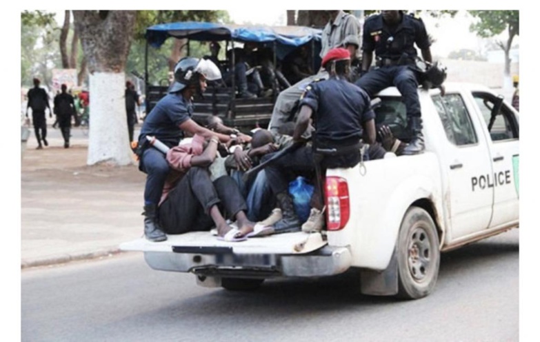 Délinquance et criminalité: 2882 individus interpellés, 400 kg de chanvre indien saisis, 5 bandes de malfaiteurs démantelées Délinquance et criminalité: 2882 individus interpellés, 400 kg de chanvre indien saisis, 5 bandes de malfaiteurs démantelées