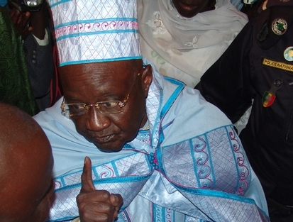 Sénégal: Disparition du Khalife Général de Tidjanes : le Gouvernement rend hommage à ‘’un érudit d’une dimension exceptionnelle’’(Communiqué)