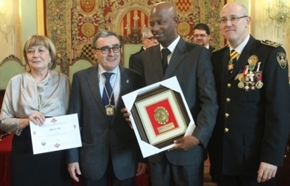 Espagne : Notre compatriote Moussa Ba honoré par les autorités locales de la Province de Lérida. Espagne : Notre compatriote Moussa Ba honoré par les autorités locales de la Province de Lérida.