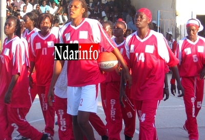 Basket Ball 4ème tour National 1 féminin Poule B: le Saint-Louis Basket Club victorieux pour le retour de Ndéye Séne.