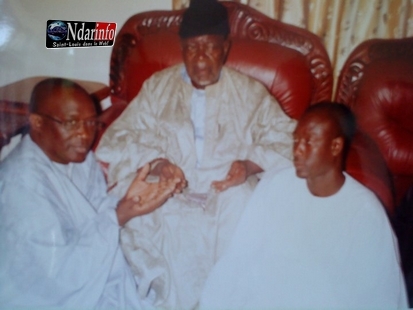 Photo d'archives de Masseck Ndiaye avec Serigne Bara Mbacké.