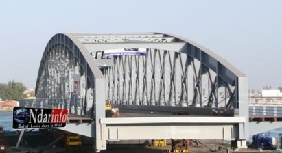 Saint-Louis: Ouverture du pont Faidherbe dans la nuit du dimanche 13 au lundi 14 janvier 2013.