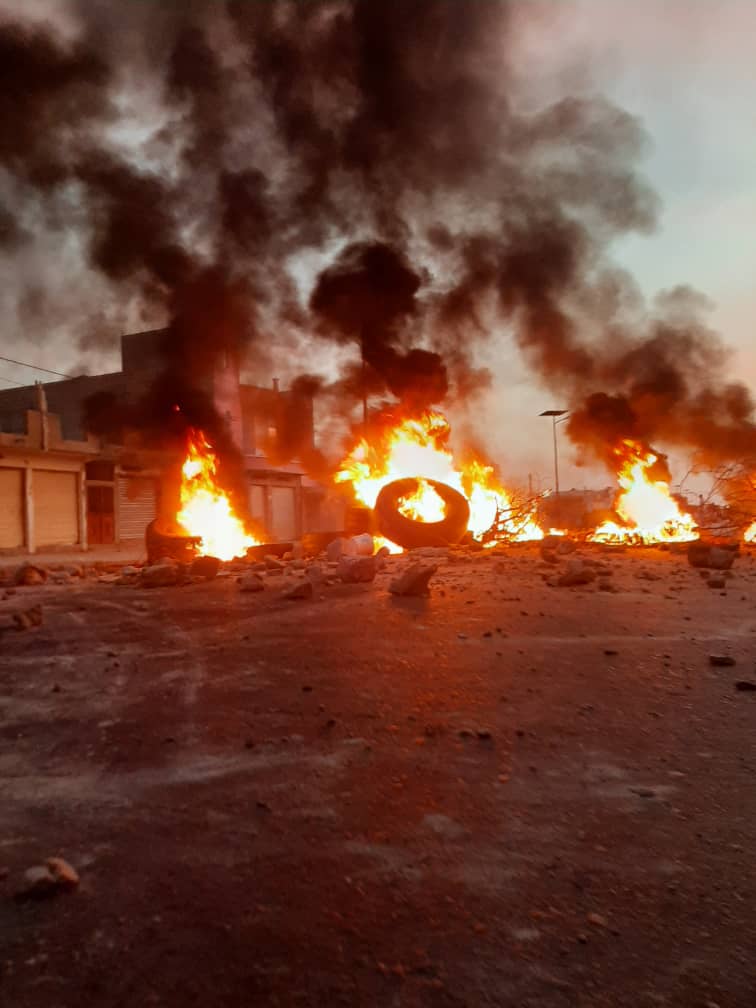 Front à l’UGB : 4 étudiants blessés, un bus incendié (photos)