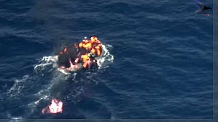 Explosion d'une pirogue de migrants au large du Cap-Vert Explosion d'une pirogue de migrants au large du Cap-Vert