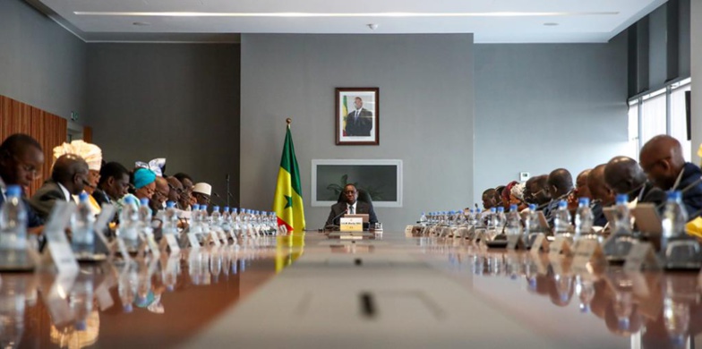 Mise en service du Ter : L’interdiction de Macky à ses ministres Mise en service du Ter : L’interdiction de Macky à ses ministres