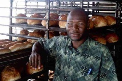 Saint-Louis: Les boulangers privent les populations de pains. Saint-Louis: Les boulangers privent les populations de pains.