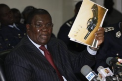 Me Ousmane Ngom poursuivi pour plus de 4 milliards Fcfa. Me Ousmane Ngom poursuivi pour plus de 4 milliards Fcfa.