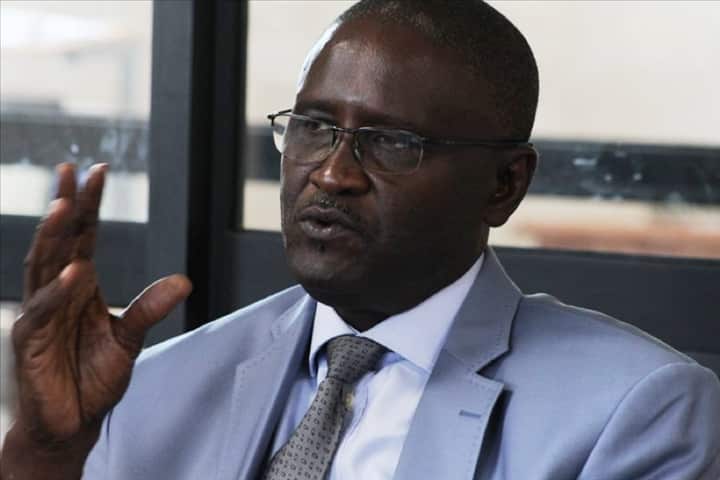 Cheikh Ndiaye, ex DG du Cices : "Si Macky refuse de se présenter en 2024, nous allons lui tordre la main pour qu'il le fasse" Cheikh Ndiaye, ex DG du Cices : "Si Macky refuse de se présenter en 2024, nous allons lui tordre la main pour qu'il le fasse"
