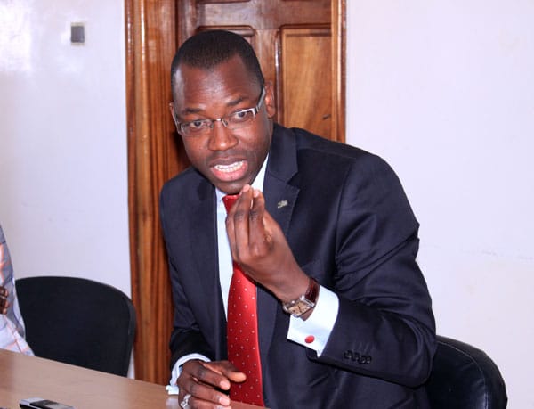 Yankhoba Diattara clashe Ousmane Sonko : "J’ai vu des hommes politiques se glorifier d’avoir été licenciés ..." Yankhoba Diattara clashe Ousmane Sonko : "J’ai vu des hommes politiques se glorifier d’avoir été licenciés ..."