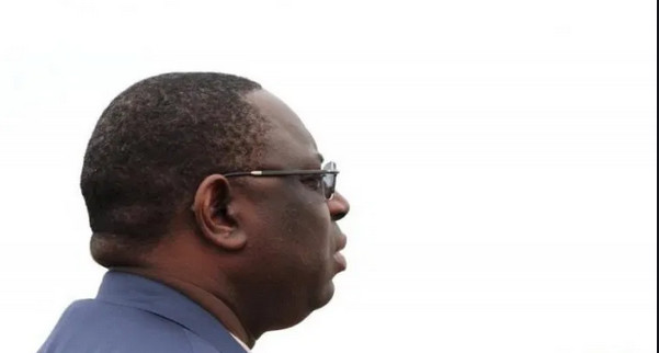 Macky pense à ramener le poste de Premier ministre. Macky pense à ramener le poste de Premier ministre.