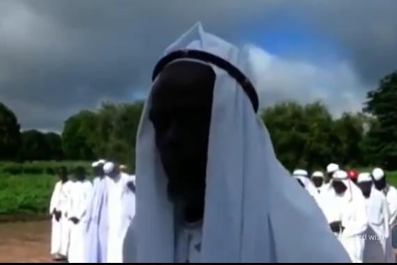 Secte Mbakérouhou: la "Kaaba" érigée au centre du village Secte Mbakérouhou: la "Kaaba" érigée au centre du village