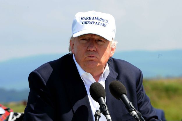 Mark Zuckerberg annonce avoir banni Donald Trump de Facebook pour une durée indéterminée Mark Zuckerberg annonce avoir banni Donald Trump de Facebook pour une durée indéterminée