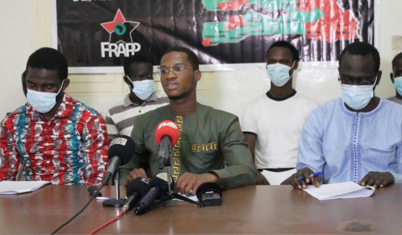 Le FRAPP exprime son soutien à la COMSOC : " les universités ne sont pas des mangeoires pour politiciens" Le FRAPP exprime son soutien à la COMSOC : " les universités ne sont pas des mangeoires pour politiciens"