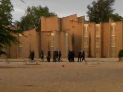 Non paiements de bourses : Les étudiants de l’UFR SEFS expriment leur ras-le-bol.[AUDIO] 