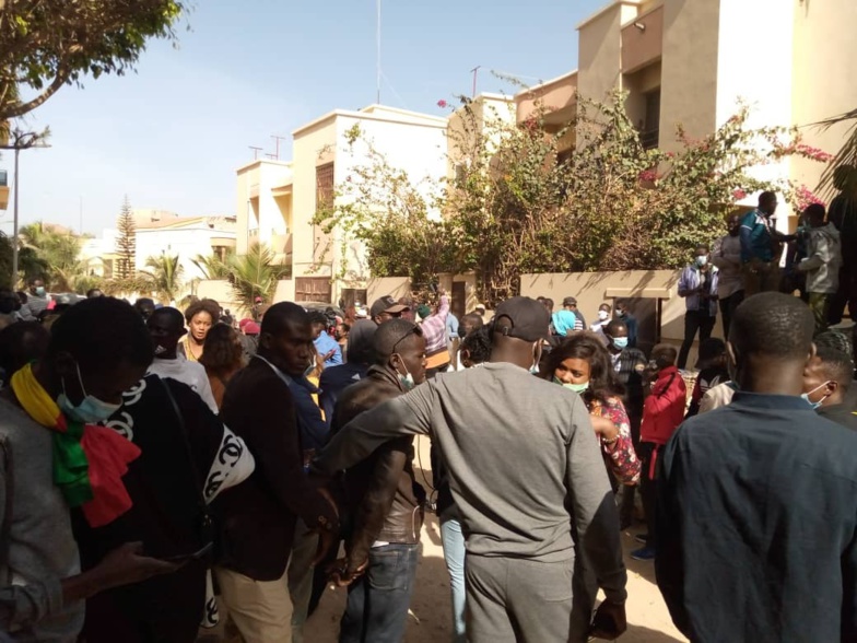 Forte mobilisation chez Sonko : les militants et sympathisants déterminés Forte mobilisation chez Sonko : les militants et sympathisants déterminés