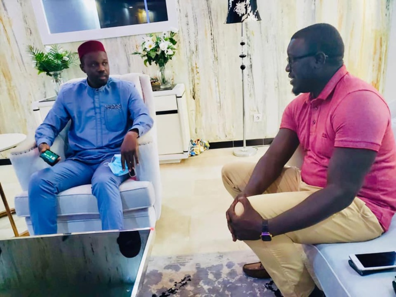 Cabale contre Sonko: “Ce régime tombera insha Allah et le Sénégal se relèvera”, selon Tahirou Sarr (Rewmi) Cabale contre Sonko: “Ce régime tombera insha Allah et le Sénégal se relèvera”, selon Tahirou Sarr (Rewmi)