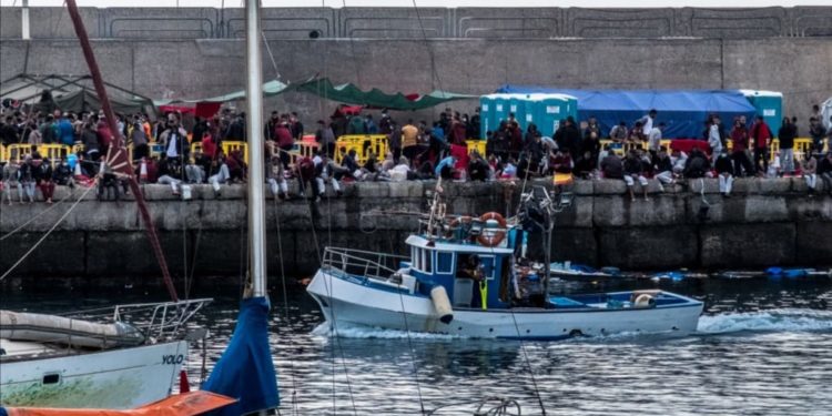 Emigration : L’Espagne octroie près d’un milliard au Sénégal et impose la répartition