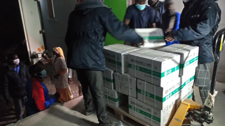 Vaccins contre la Covid-19 : Saint-Louis reçoit ses premières doses | PHOTOS | Vaccins contre la Covid-19 : Saint-Louis reçoit ses premières doses | PHOTOS |