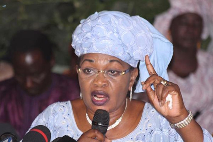 Aïda Mbodj révèle « le contenu du « SMS Complot » envoyé «par erreur» à un des avocats de Ousmane Sonko»