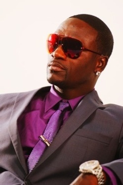Akon : « Je me sens 100% africain, je veux faire des films pour le cinéma »