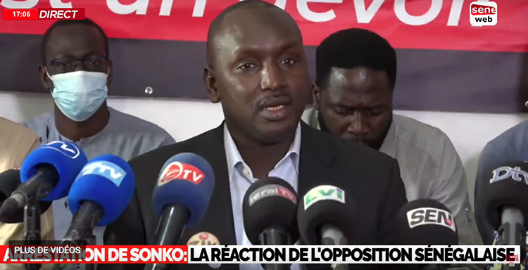 L’opposition se fédère après l'arrestation de SONKO : sa plateforme lancée et un appel à la marche aussi, à travers tout le Sénégal pour vendredi L’opposition se fédère après l'arrestation de SONKO : sa plateforme lancée et un appel à la marche aussi, à travers tout le Sénégal pour vendredi
