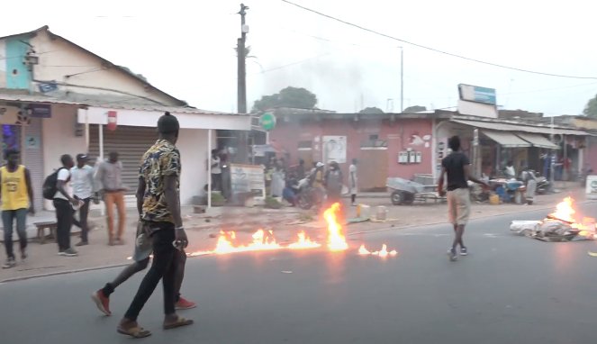 La station Total incendiée, le domicile du préfet attaqué, 6 jeunes arrêtés à Bignona La station Total incendiée, le domicile du préfet attaqué, 6 jeunes arrêtés à Bignona