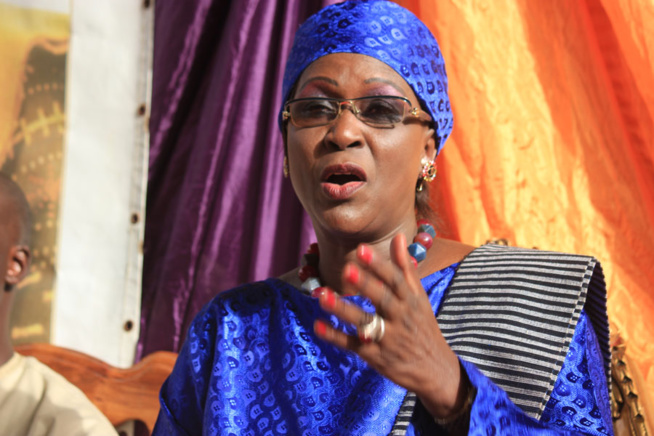 Amsatou Sow SIDIBE s'adresse ò Macky SALL : "Vous avez l’obligation de décrisper la situation " Amsatou Sow SIDIBE s'adresse ò Macky SALL : "Vous avez l’obligation de décrisper la situation "