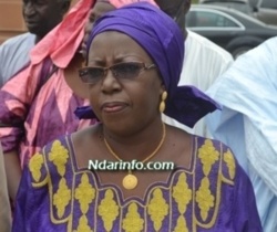 Macky Sall au ministre Khoudia Mbaye : «Deegnaa dangadoon yaaba*»