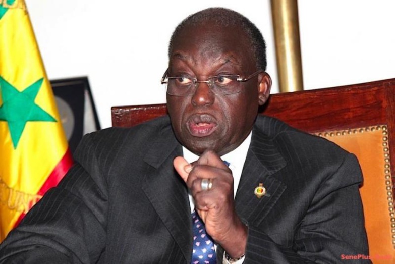 Suspension des poursuites contre Ousmane SONKO : Une résolution sur la table de Moustapha NIASSE Suspension des poursuites contre Ousmane SONKO : Une résolution sur la table de Moustapha NIASSE