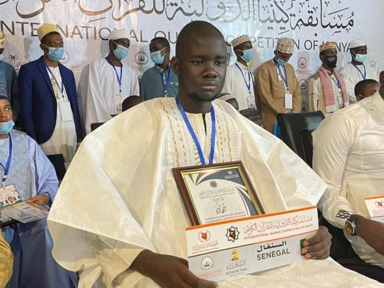 Le Sénégalais Cheikh Mouhamed Diop remporte la 2e place au Concours International de Coran Le Sénégalais Cheikh Mouhamed Diop remporte la 2e place au Concours International de Coran