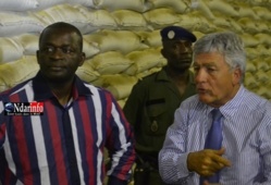 Mévente de 40.00 tonnes de sucre: Le Sénégal va bloquer les importations. (Ministre) Mévente de 40.00 tonnes de sucre: Le Sénégal va bloquer les importations. (Ministre)