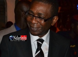 Youssou Ndour chante Saint-Louis, sur Twitter.