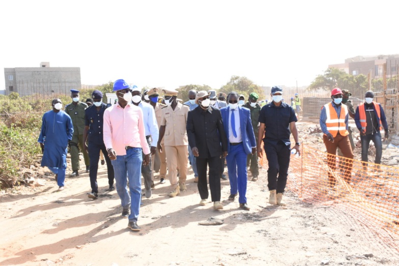 Lutte contre les inondations : En visite à Keur Massar, le ministre Oumar GUEYE se dit satisfait du niveau d'exécution des travaux (photos) Lutte contre les inondations : En visite à Keur Massar, le ministre Oumar GUEYE se dit satisfait du niveau d'exécution des travaux (photos)