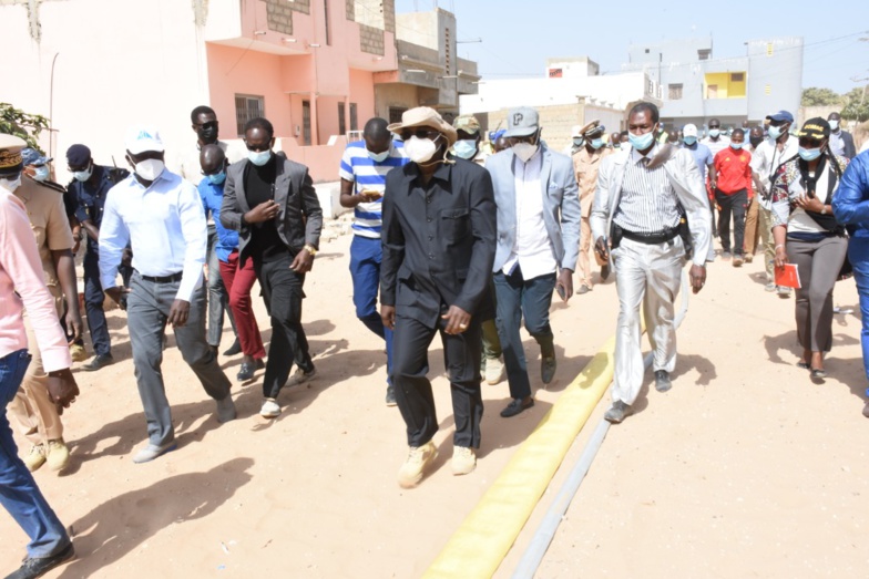 Lutte contre les inondations : En visite à Keur Massar, le ministre Oumar GUEYE se dit satisfait du niveau d'exécution des travaux (photos)