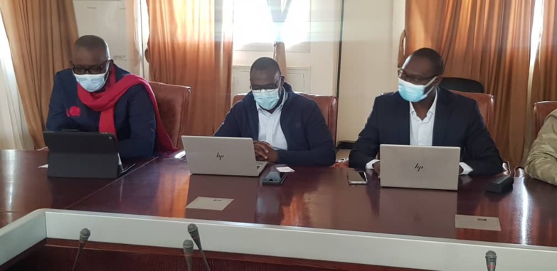 SAED : Le Dg du groupe Sonatel reçu par Aboubacry SOW (Photos) SAED : Le Dg du groupe Sonatel reçu par Aboubacry SOW (Photos)