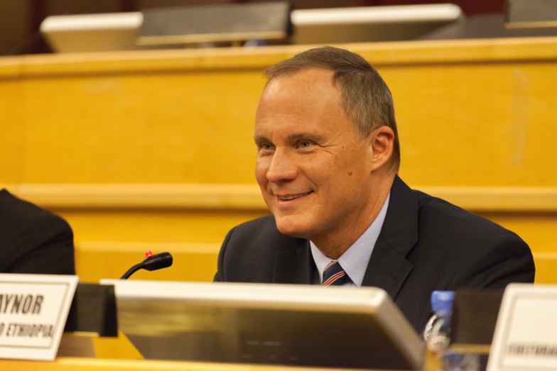 Ambassade des Usa au Sènègal : Michael Raynor remplace Tulinabo S. Mushingi Ambassade des Usa au Sènègal : Michael Raynor remplace Tulinabo S. Mushingi