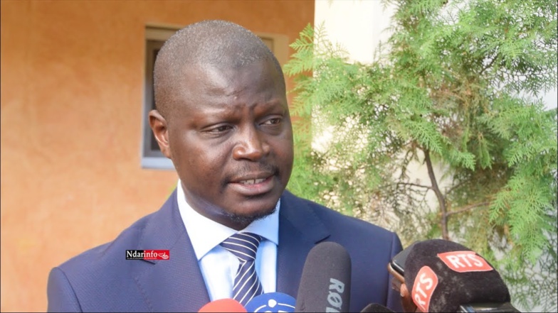 UGB : Mbissane NGOM nommé professeur titulaire UGB : Mbissane NGOM nommé professeur titulaire