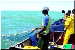 Noudhibou: Un pêcheur mauritanien tué dans une collosion en haute mer entre deux pirogues