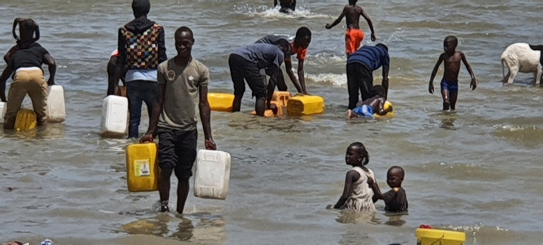 Soif à Ndar : la grosse ruée vers le fleuve (photos)