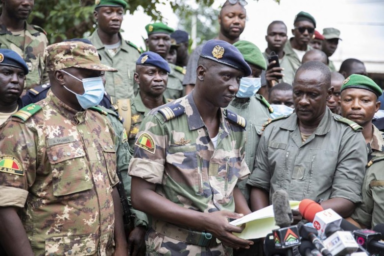 Au Mali, la junte libère le président et le Premier ministre de transition démissionnaires