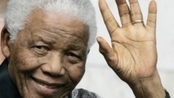 Le leader sud-africain est dans un «état végétatif permanent», selon un document judiciaire daté du 26 juin rendu public ce jeudi...   L'ancien président sud-africain Nelson Mandela est dans «un état végétatif permanent» et sa famille