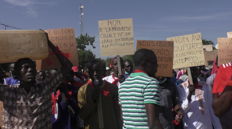 Koumpentoum : Macky Sall accueilli par des brassards rouges
