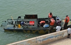 Saint-Louis : une patrouille fluviale conjointe pour sécuriser les frontières. Saint-Louis : une patrouille fluviale conjointe pour sécuriser les frontières.