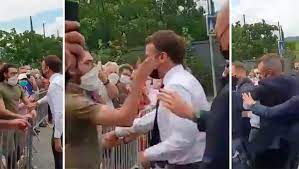 Emmanuel Macron giflé : les deux hommes interpellés graviteraient dans la mouvance «gilets jaunes»